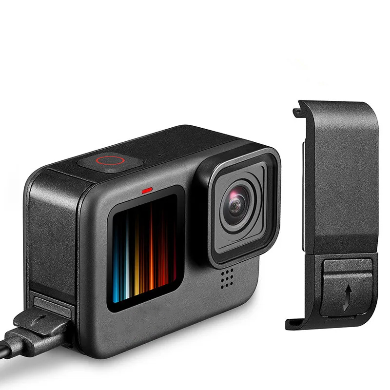Pokrywa baterii z boku aparatu – Gopro Action Camera Hero 13 Black recenzja i cena